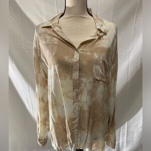3/$28❤️Grand& Greene beige, & white, Tie Dye Long Sleeve Collared Shirt size XL